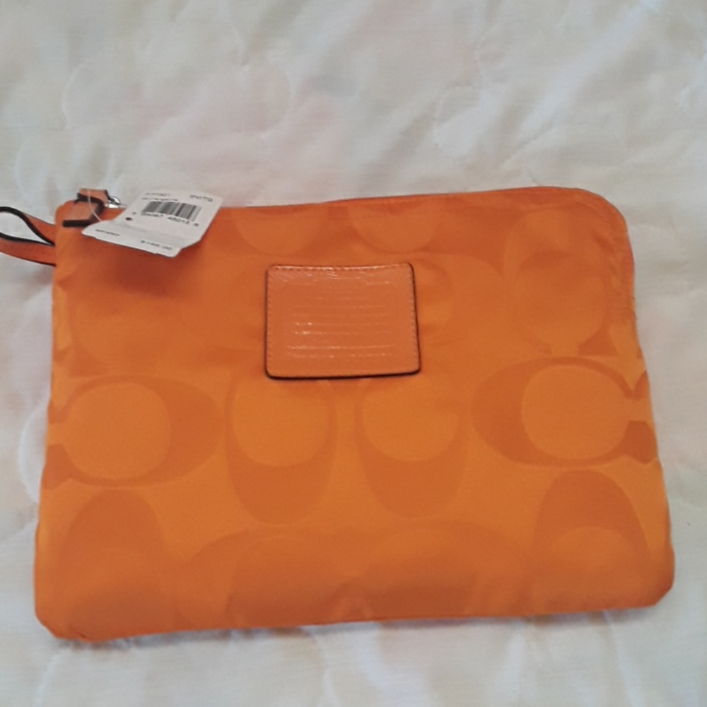 Coach packable medium size bag in tangerine
